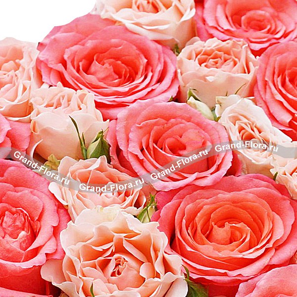 Сердце розы - композиция в виде сердца из розовых роз