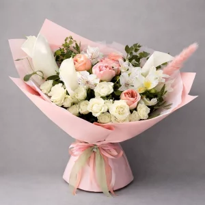 Нежнее нежного - букет-новинка из роз, альстромерий и калл